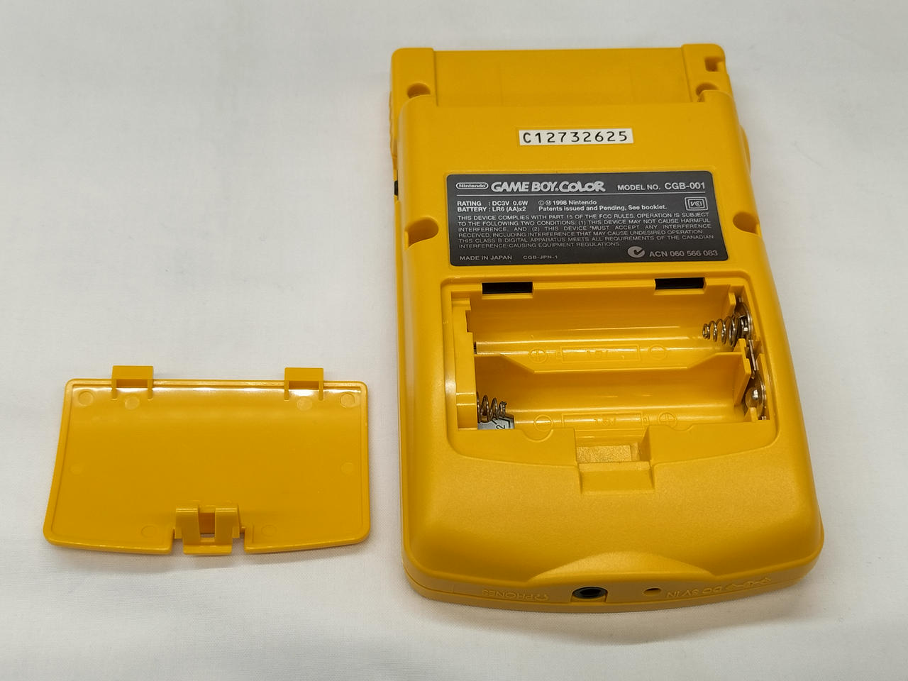 Nintendo Gameboy Color Yellow CGB-001 Used in Japan