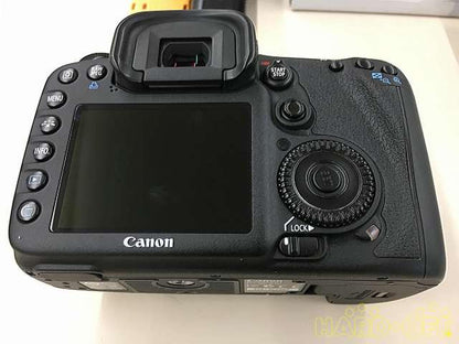 CANON Model Number: EOS7D Compact Digital Camera Used in Japan